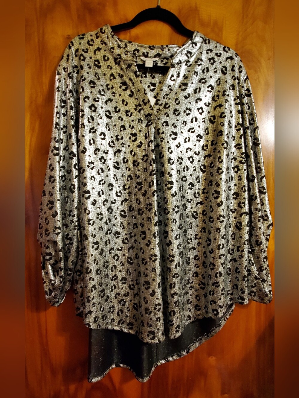 Cato Silver Metallic Leopard V-Neck Tunic